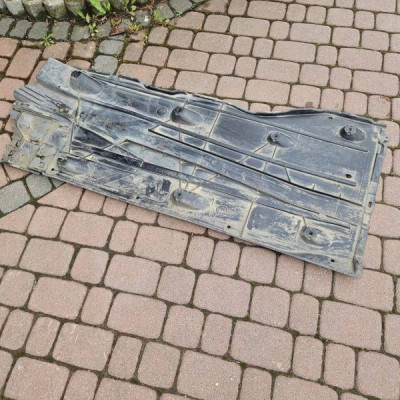 Podłoga osłona podwozia dolna lewa Volkswagen Golf 7 VII GTI 5Q0825271A