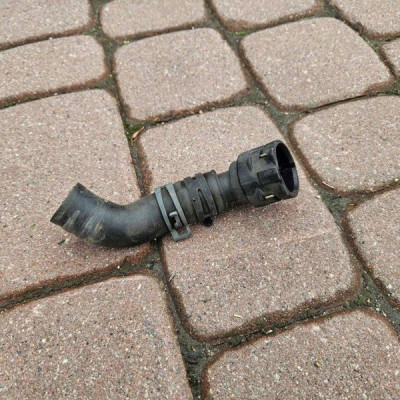 Przewód rura waż wody 2.0TFSI TSI Volkswagen Golf 7 VII GTI 5Q0122058B