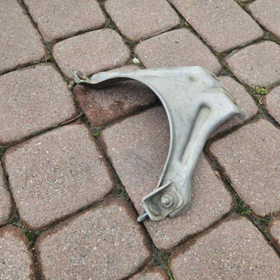 Uchwyt mocowanie wspornik wydechu Volkswagen Golf 7 VII GTI 3Q0253461AF