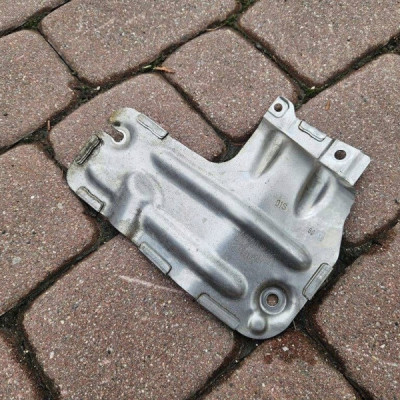 Osłona termiczna obudowa 2.0TFSI TSI Volkswagen Golf 7 VII GTI 06K129598J
