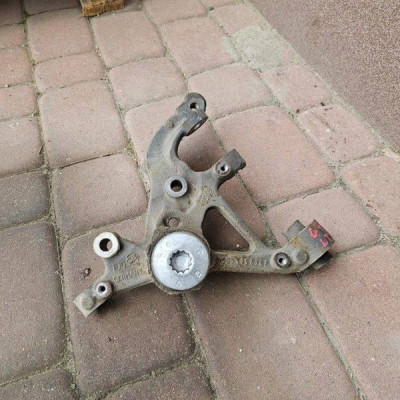 Piasta zwrotnica piasta tył lewa Volkswagen Golf 7 VII GTI 5Q0505436P