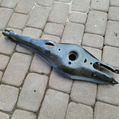 Wahacz tył tylny prawy zawieszenia Volkswagen Golf 7 VII GTI 5Q0505311D