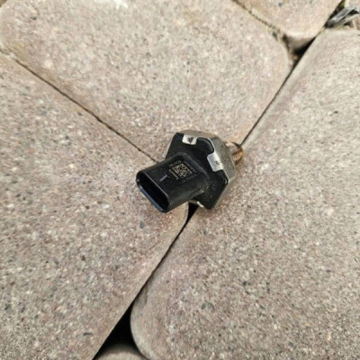 Czujnik paliwa ciśnienia 1.2 1.2THP Opel Grandland X 9812191080