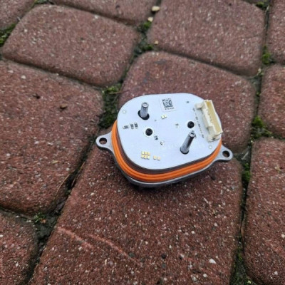 Moduł led ledowy jęż prawy przód Opel Grandland X YP00106380