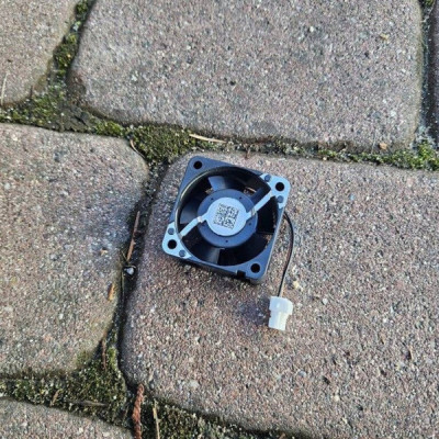 Wentylator lampy przedniej silniczek Opel Grandland X UDQF45C02