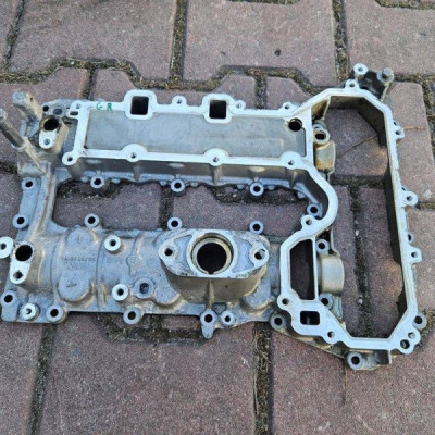 Pokrywa głowicy zaworów 1.2 1.2THP Opel Grandland X 9675306110