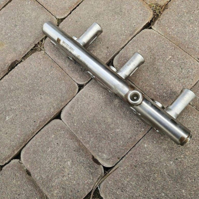 Listwa wtryskowa 1.2THP Opel Grandland X 9811353880