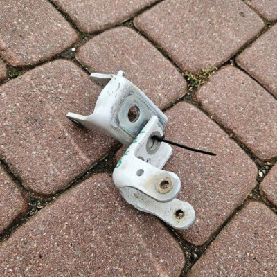 Zawias zawiasy drzwi tył tylnych prawy KWED Opel Grandland X