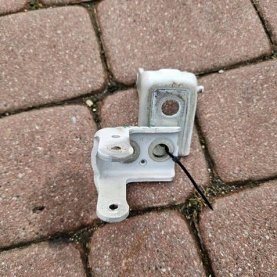 Zawias zawiasy drzwi przód przednich prawych KWED Opel Grandland X