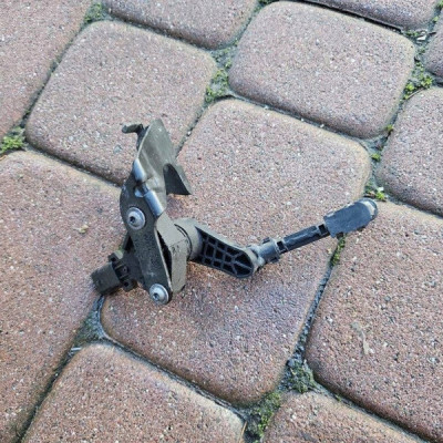 Poziomica lamp xenon poziomowania Opel Grandland X