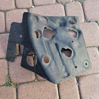 Wyciszenie komory silnika wygłuszenie Opel Grandland X