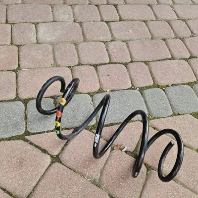 Sprężyna przód przednia amortyzatora 4699 Opel Grandland X