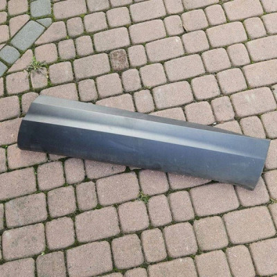 Listwa drzwi przód przednia prawa IGŁA Opel Grandland X YP000332XT