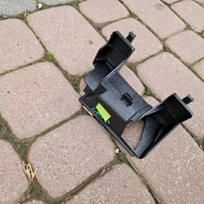 Plastik podstawa klamki lewy przód Opel Grandland X YP00087580