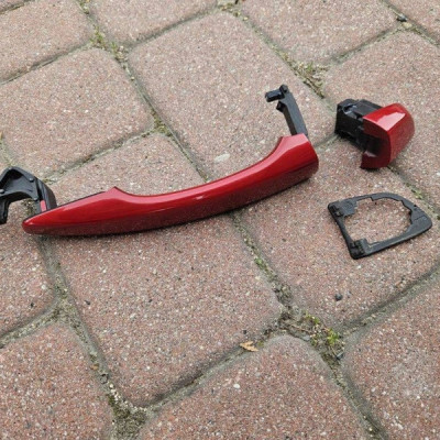 Klamka tył tylna prawa EPY czerwona Opel MOKKA B 2 II