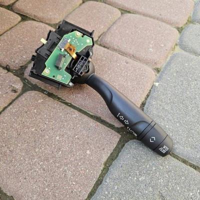 Przełącznik kierunkowskazów manetka Corsa F Opel MOKKA B 2 II 12068373