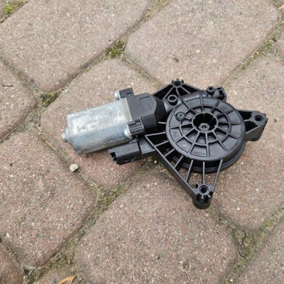 Silniczek podnoszenia szyb lewy przód OPEL ASTRA L 6 VI 9829048280