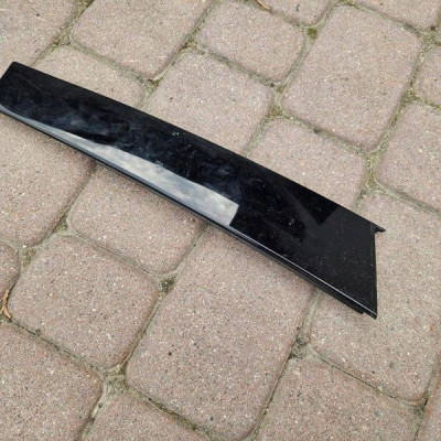 Listwa osłona drzwi przód przednia lewa słupka OPEL ASTRA L 6 VI 9830836480