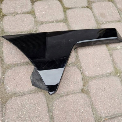 Listwa obudowa klapy szyby tył prawa OPEL ASTRA L 6 VI 9839963080