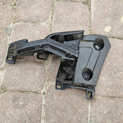 Ślizg mocowanie zderzaka tył tylnego HB OPEL ASTRA L 6 VI 9839852280