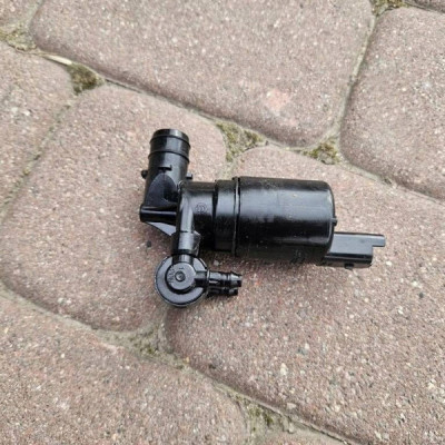 Pompka spryskiwaczy zbiorniczka dysza OPEL ASTRA L 6 VI 9825893480