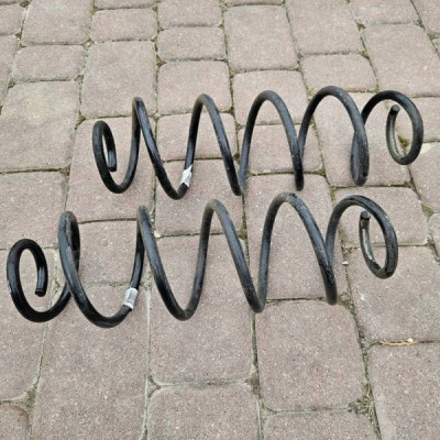 Sprężyna tył tylna zawieszenia HB ozn. 0113 OPEL ASTRA L 6 VI