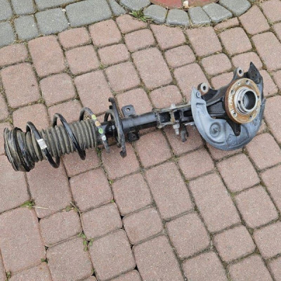 Amortyzator McPherson zwrotnica przód prawa OPEL ASTRA L 6 VI 9846669680