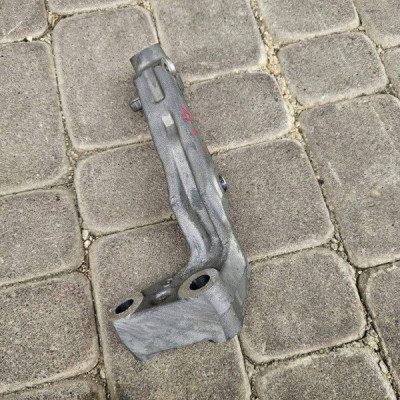 Wspornik mocowanie sanek zawieszenia prawy OPEL ASTRA L 6 VI S03-10A