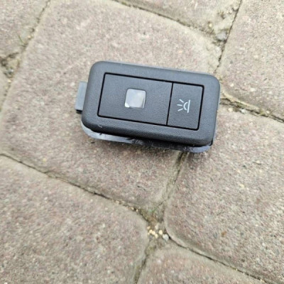 Lampka oświetlenie kabiny wnętrza OPEL ASTRA L 6 VI 9834315580