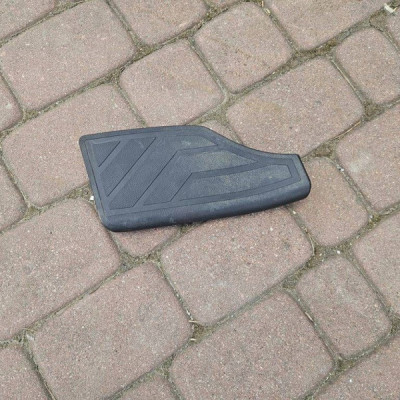 Podstopnica stopień podnóżek wnętrza OPEL ASTRA L 6 VI 9816297577