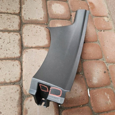 Obudowa osłona progu tył tylna AWD prawa Opel Insignia B 39136597