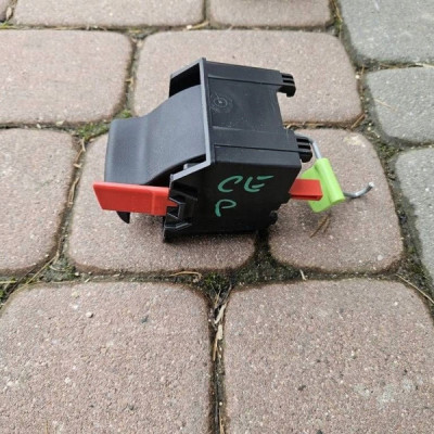 Zamek kanapy tył tylnej prawy Opel Corsa E Adam Corsa D IG005578