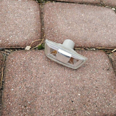 Kierunkowskaz błotnika przód Opel Corsa E Adam Insignia Astra J 13497989