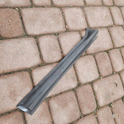 Listwa osłona słupka drzwi lewa 5 drzwi Opel Corsa E 13431203