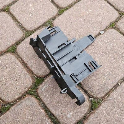 Uchwyt mocowanie wspornik komputera Opel Corsa E 13435746