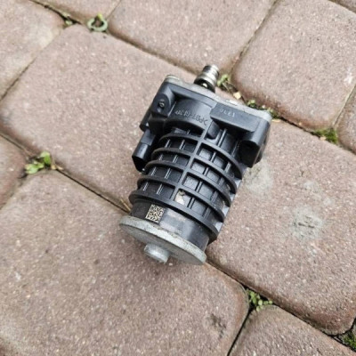 Siłownik / Nastawnik turbiny Opel Corsa F 842232-0039