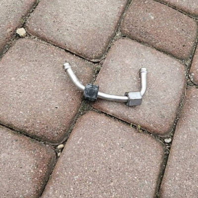 Przewód ciśnienia paliwa 1.2 THP pompy paliwa Opel Corsa F 04620M