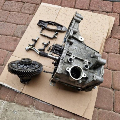 Wnętrzności skrzyni biegów 1.6TDI LUB LVB KQM LHW Volkswagen Golf 7 VII