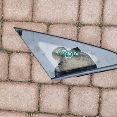 Szyba karoseryjna trójkątna prawa 5 drzwi 2019R Opel Corsa E