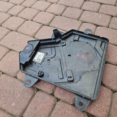 Obudowa osłona zbiornika Adblue podłoga Opel Astra K 42751848