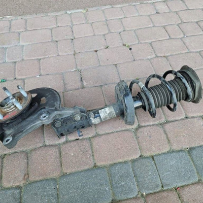 Amortyzator zwrotnica prawa 1.5D CRDI LXD Opel Astra K 39131186