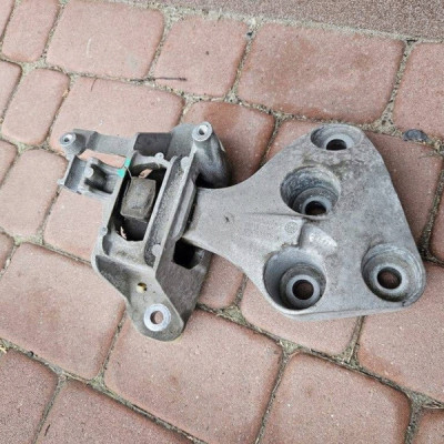 Poduszka Łapa silnika 1.5D LXD - pęknięta Opel Astra K 39215835