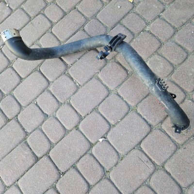 Rura intercoolera 1.2i - brak uchwytu Opel Astra K 39172852