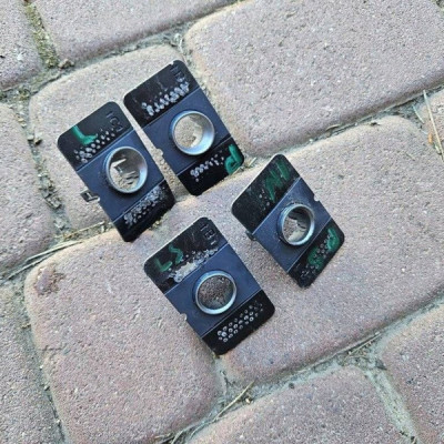 Uchwyty koszyki zderzaka przód FL parkowania Z179 Opel Insignia A