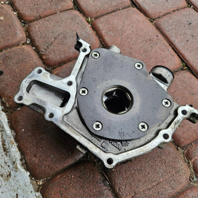 Pompa oleju olejowa 2.0CDTI sprawna ciśnienia Opel Insignia A 55566000