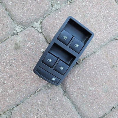 Panel przełącznik sterowania szyb LIFT FL włacznik Opel Insignia A 22915121