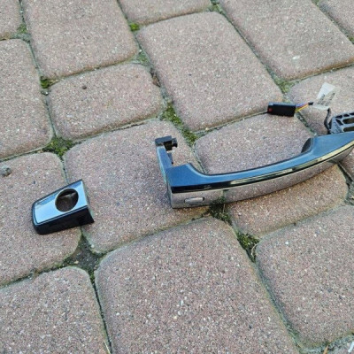 Klamka drzwi przód lewa KEYLESS Bez kluczykowa RR Z30V Opel Insignia A