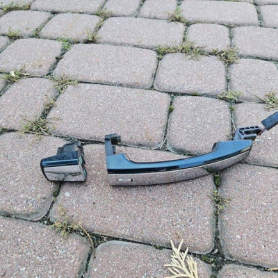 Klamka drzwi tył lewych KEYLESS Bez kluczykowa RR Z30V Opel Insignia A