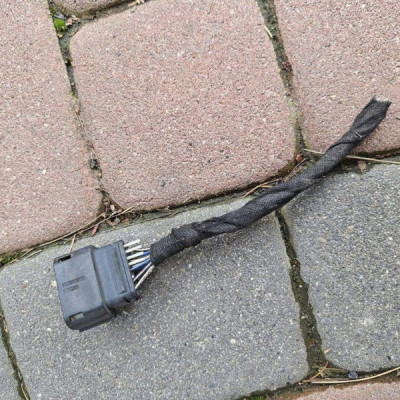 Kostka wtyczka czujników parkowania tył - wer. z asystentem Opel Insignia A