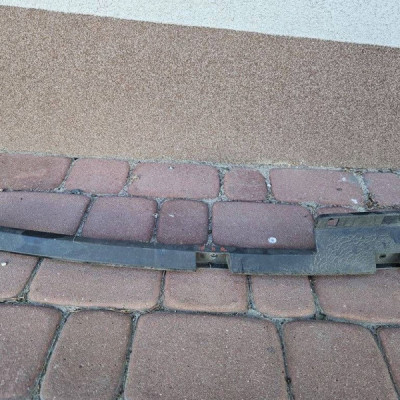 Ślizg mocowanie zderzaka tył tylnego kombi prawe Opel Insignia A 13239124